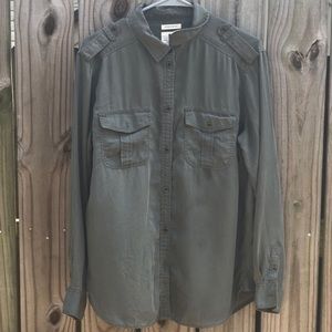 Oversized long sleeved shirt